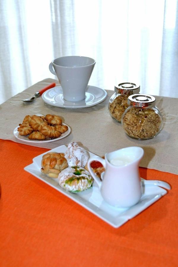 Gran Cancelliere Apartment With Parking Palermo Buitenkant foto